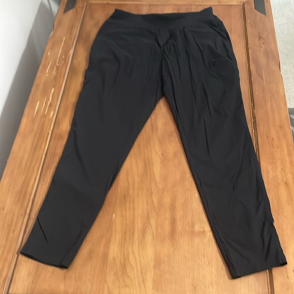 MOUNTAIN Hardwear Nylon Pants Size Medium